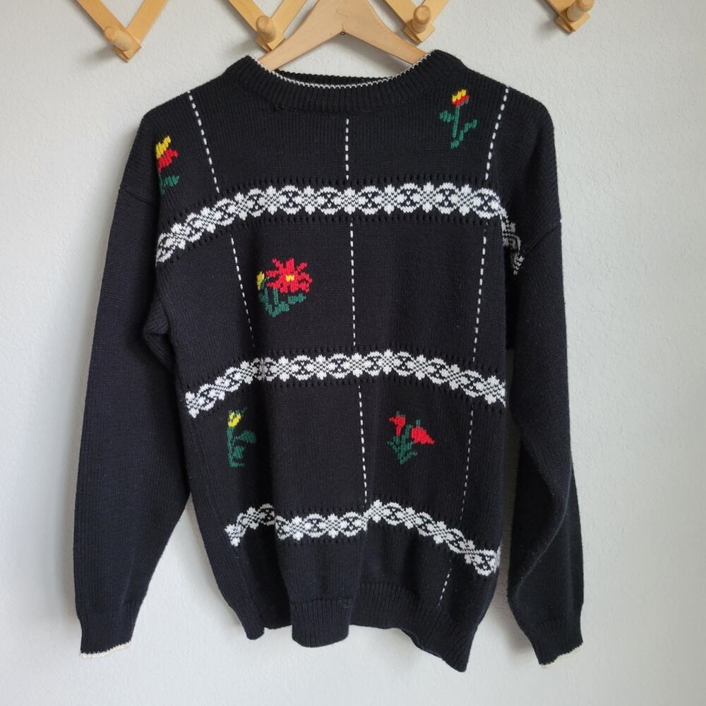 Vintage Floral Sweater by Bramble Lane Size Medium
